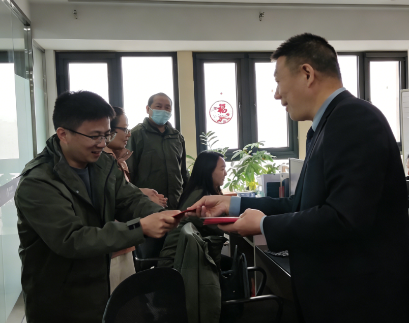 7ee67d7619bf441d1ad30f21840a5d1b.png 7ee67d7619bf441d1ad30f21840a5d1b.png